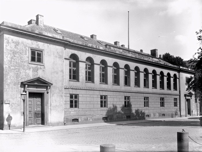 Metropolitanskolen 1925. Foto: Peter Elfelt. www.kbhbilleder.dk 